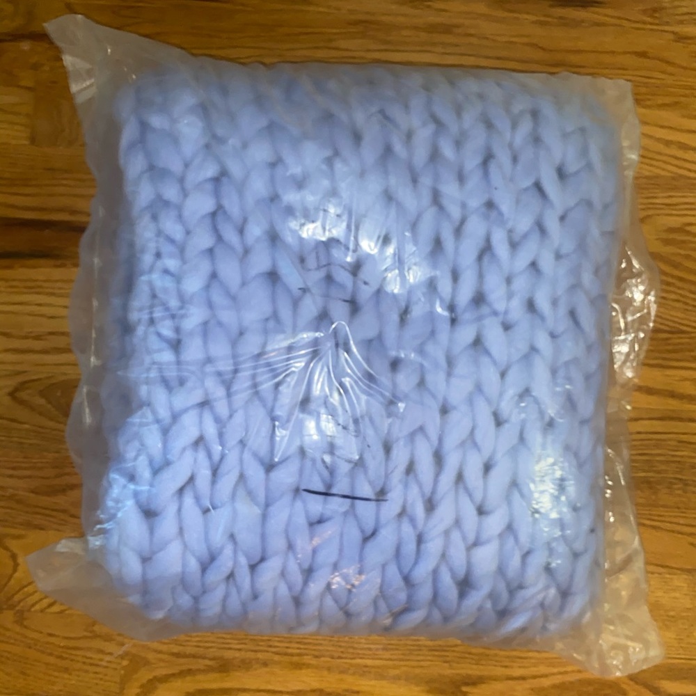 Bulky Yarn Blanket